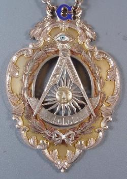 Victorian Past Masters Jewel2.jpg (20915 bytes)