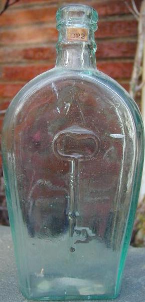 FlaskMasonicKey53G6Rare1.jpg (28422 bytes)