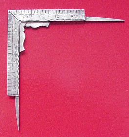 FoldingMasonicSquare3.jpg (25373 bytes)