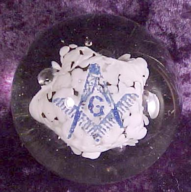 GlassPaperweight1.jpg (32225 bytes)