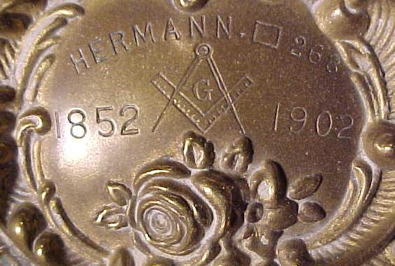HermannLodgeHandMirror2.jpg (49415 bytes)
