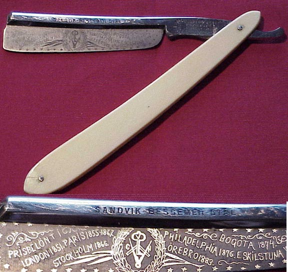 IvoryHandledMasonicStraightRazor1.jpg (74537 bytes)