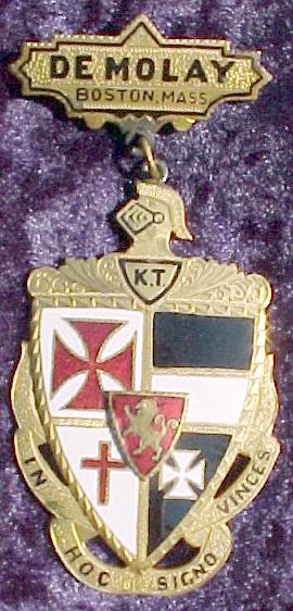 KTDemolayJewel1.jpg (44282 bytes)