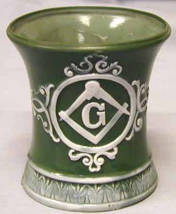 Masonic1900GreenMug1.jpg (21391 bytes)