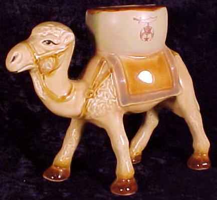 ShrineCamelPlanter1.jpg (25334 bytes)