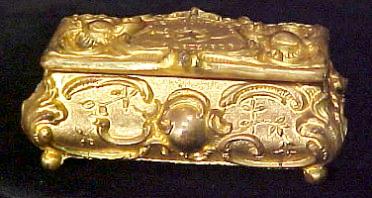 ShrineKismetJewelryBox1.jpg (20498 bytes)
