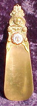 ShrineShoeHorn1.jpg (13316 bytes)