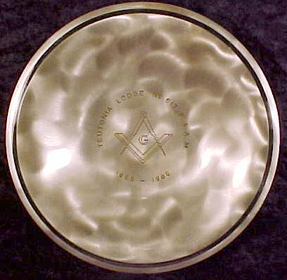 TeutoniaCandyDish1.jpg (25990 bytes)