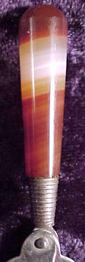 TrowelBookmark2.jpg (16036 bytes)