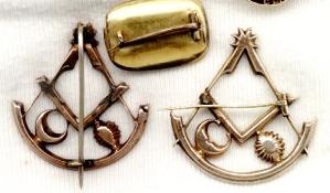 VictorianPastMasterPins1.jpg (11927 bytes)