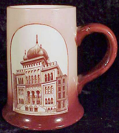 lulumug2.jpg (30251 bytes)