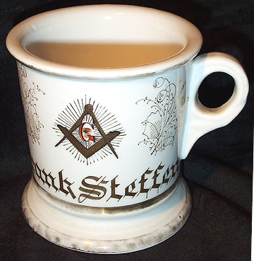 shavingmug1.jpg (68261 bytes)